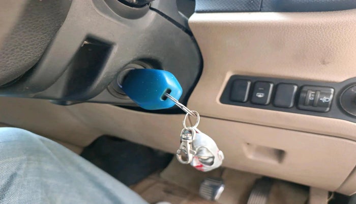 2016 Mahindra TUV300 T8 AMT, Diesel, Automatic, 1,07,122 km, interior