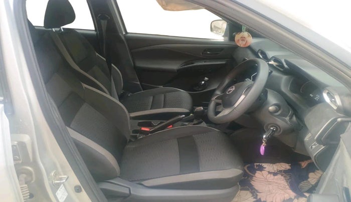 2024 Nissan MAGNITE Visia EZ-Shift, Petrol, Automatic, 10,195 km, interior