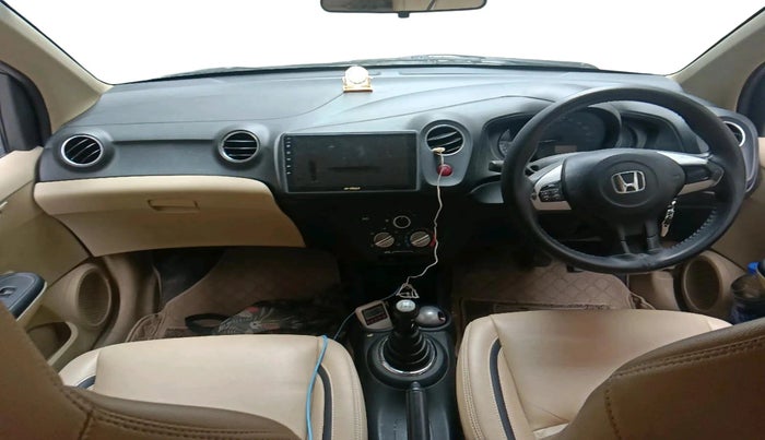 2015 Honda Amaze 1.2L I-VTEC S, Petrol, Manual, 1,14,786 km, interior