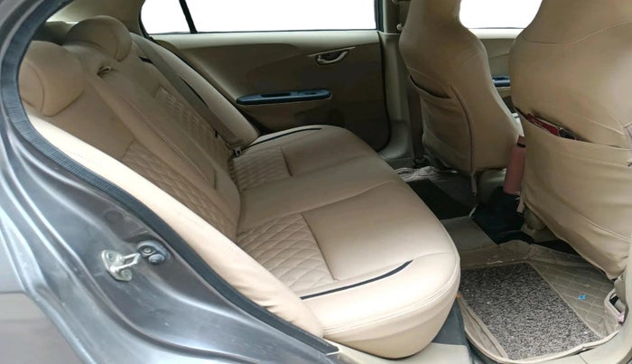 2015 Honda Amaze 1.2L I-VTEC S, Petrol, Manual, 1,14,786 km, interior