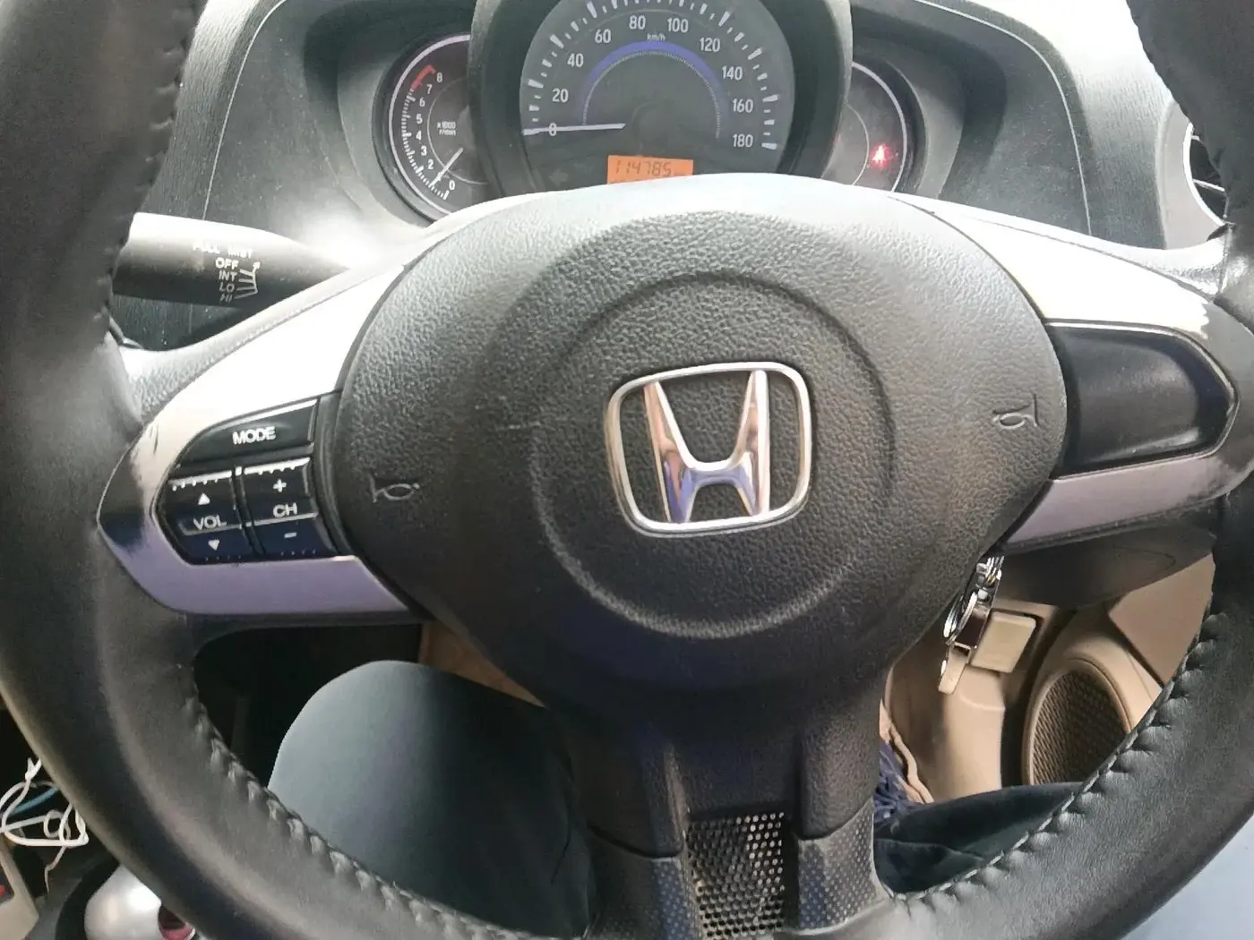 2015 Honda Amaze 1.2L I-VTEC S, Petrol, Manual, 1,14,786 km, interior