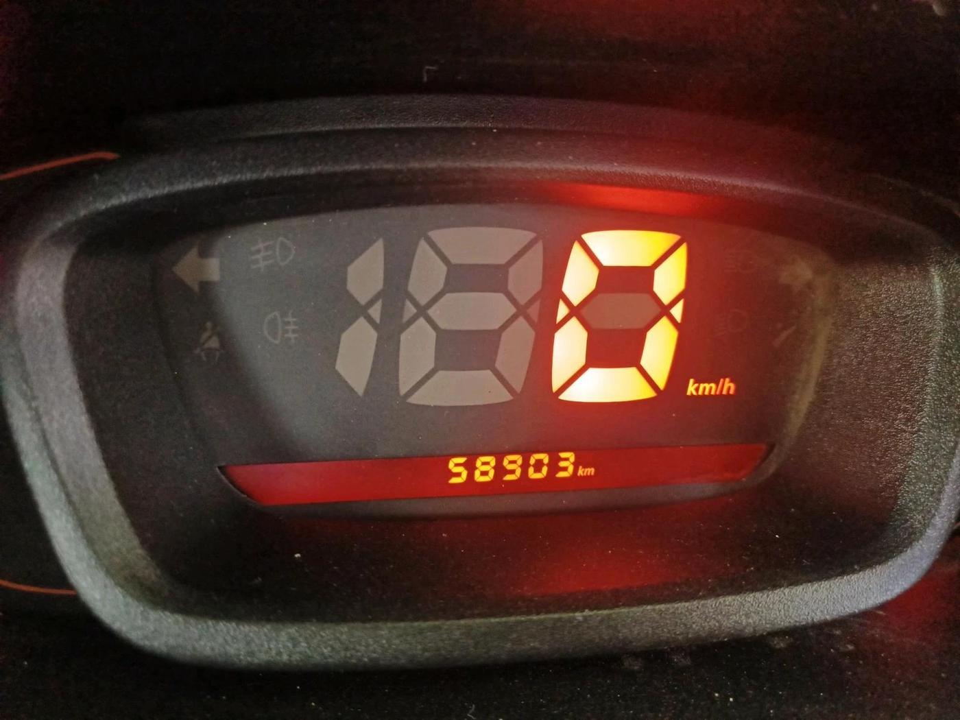 2018 Renault Kwid RXL, Petrol, Manual, 58,903 km, interior