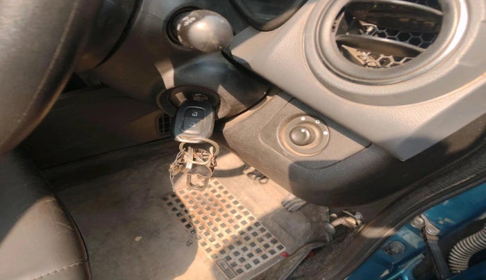 2022 Renault Kwid RXT 1.0 AMT (O), Petrol, Automatic, 38,500 km, interior