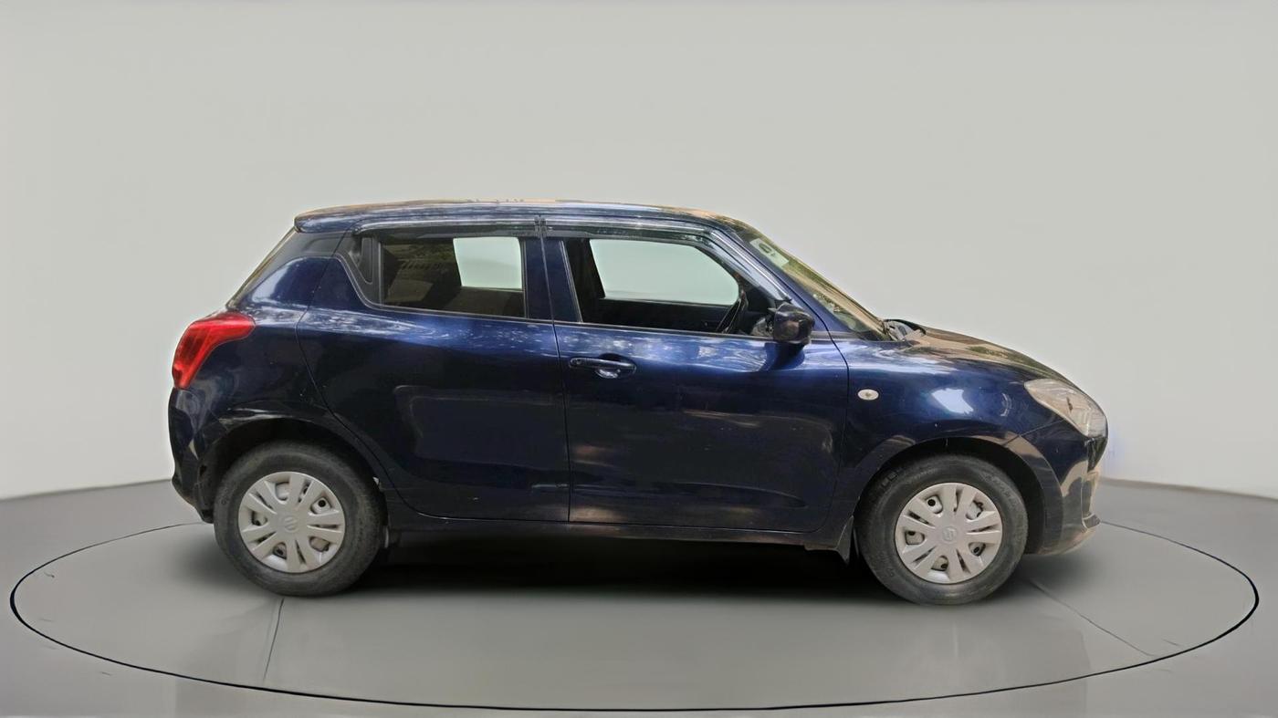 2020 Maruti Swift LXI, Petrol, Manual, 45,801 km, exterior