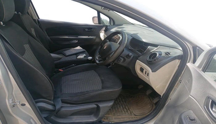 2018 Renault Captur RXE PETROL, Petrol, Manual, 74,207 km, interior