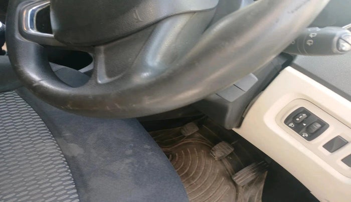 2018 Renault Captur RXE PETROL, Petrol, Manual, 74,207 km, interior