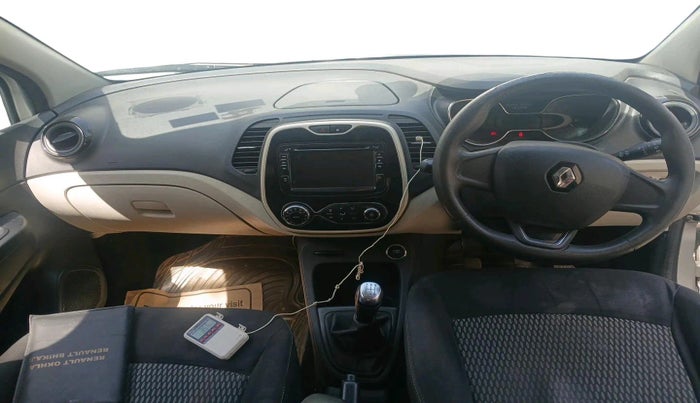 2018 Renault Captur RXE PETROL, Petrol, Manual, 74,207 km, interior