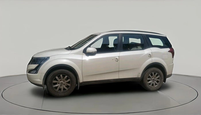 2018 Mahindra XUV500 W9, Diesel, Manual, 40,488 km, exterior