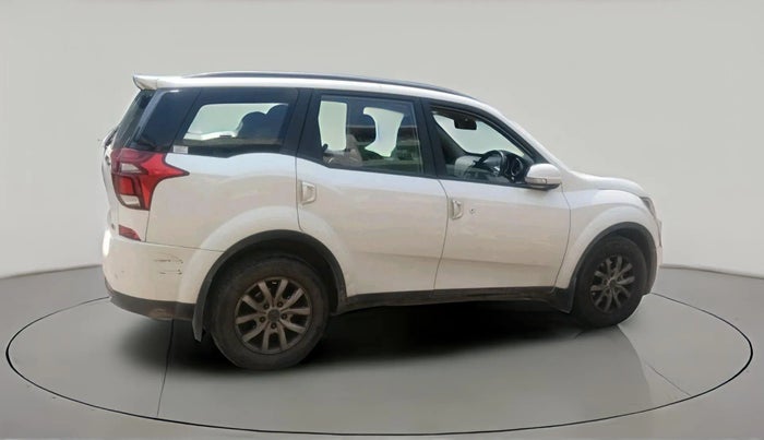 2018 Mahindra XUV500 W9, Diesel, Manual, 40,488 km, exterior