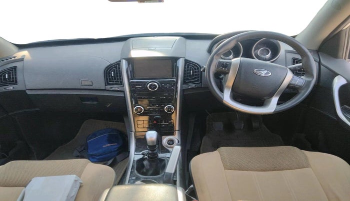 2018 Mahindra XUV500 W9, Diesel, Manual, 40,488 km, interior
