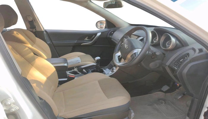 2018 Mahindra XUV500 W9, Diesel, Manual, 40,488 km, interior