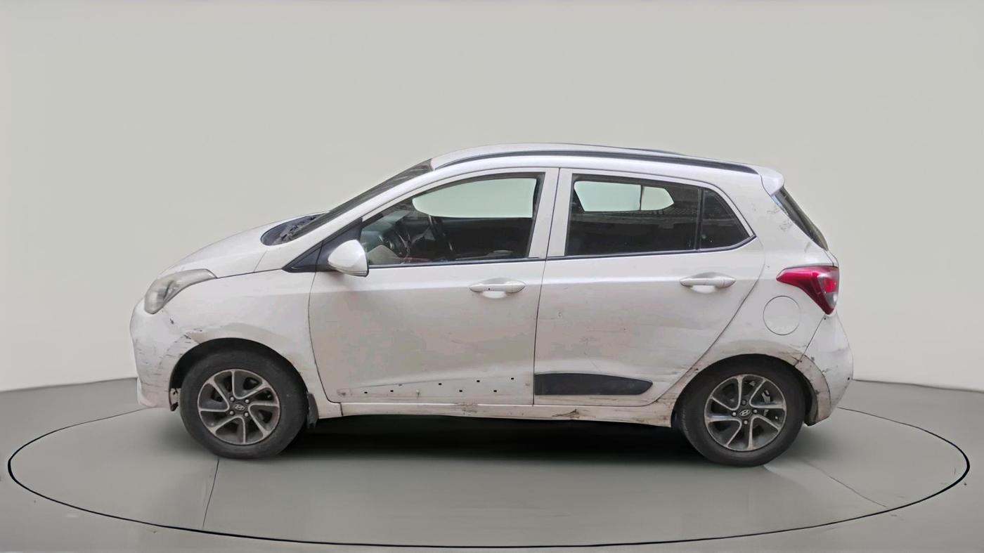 2017 Hyundai Grand i10 SPORTZ (O) AT 1.2 KAPPA VTVT, Petrol, Automatic, 96,080 km, exterior