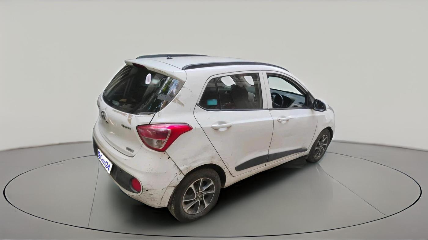 2017 Hyundai Grand i10 SPORTZ (O) AT 1.2 KAPPA VTVT, Petrol, Automatic, 96,080 km, exterior