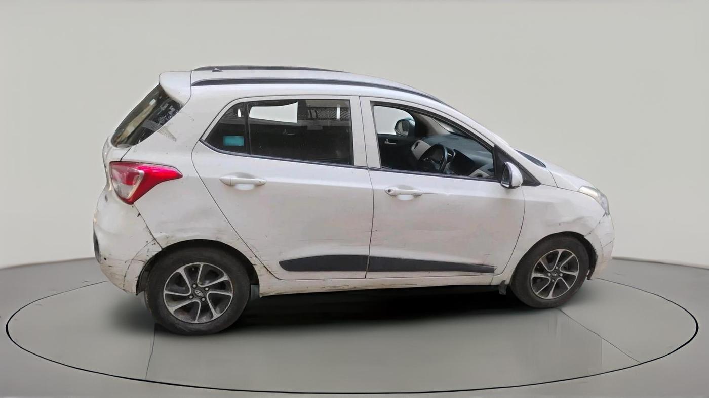 2017 Hyundai Grand i10 SPORTZ (O) AT 1.2 KAPPA VTVT, Petrol, Automatic, 96,080 km, exterior