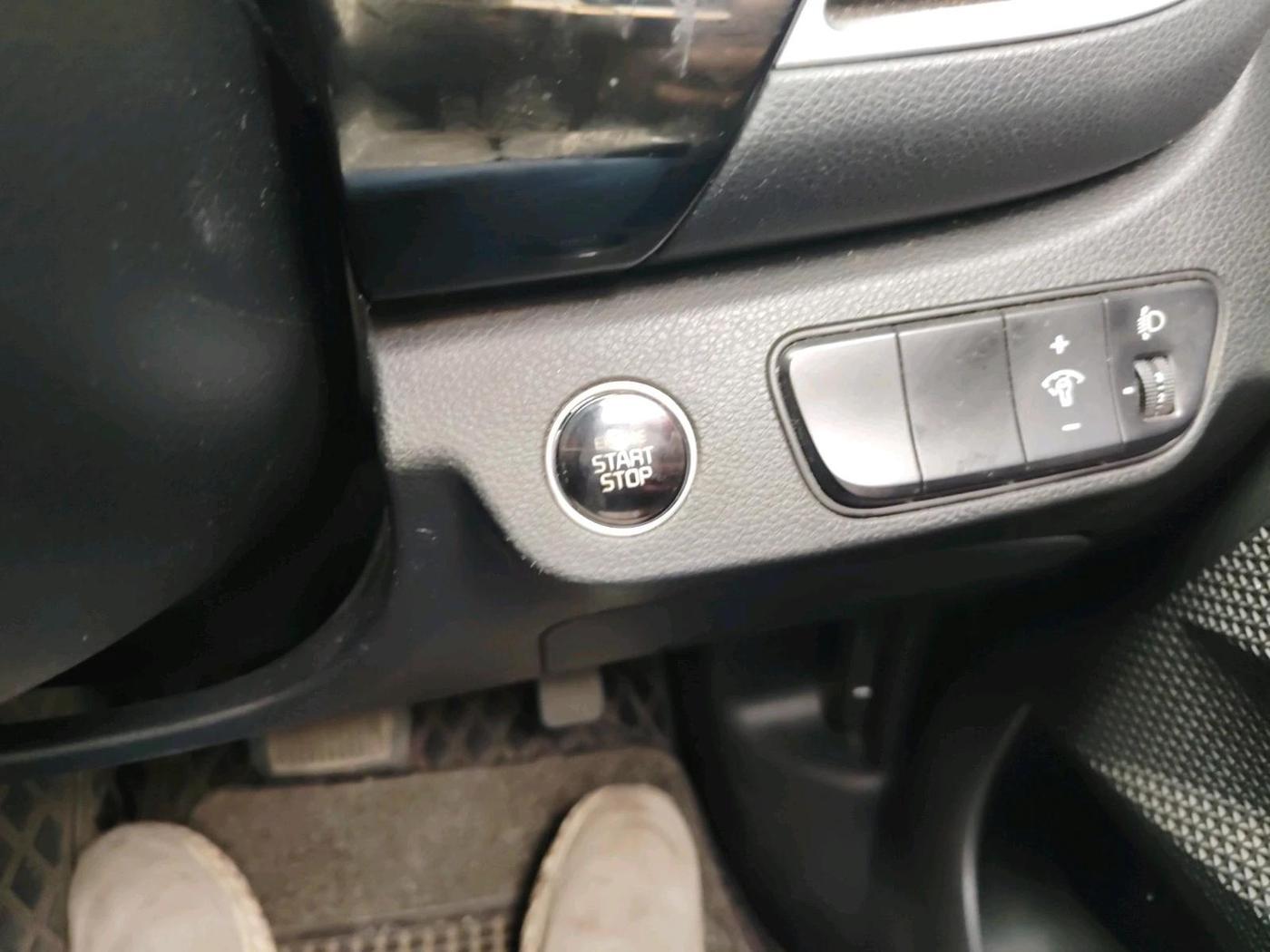 2021 KIA SELTOS HTK PLUS AT 1.5 DIESEL, Diesel, Automatic, 53,766 km, interior
