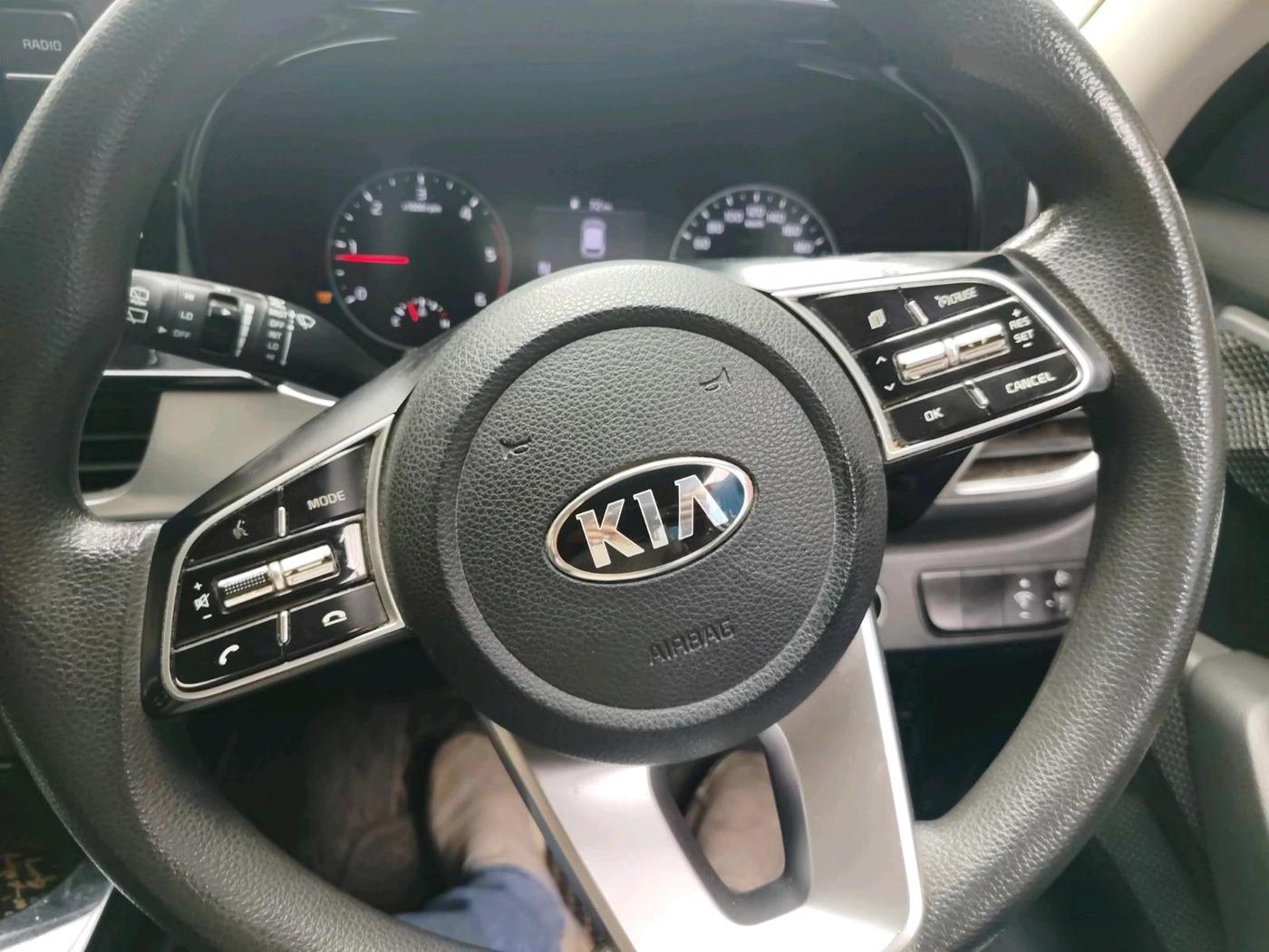 2021 KIA SELTOS HTK PLUS AT 1.5 DIESEL, Diesel, Automatic, 53,766 km, interior