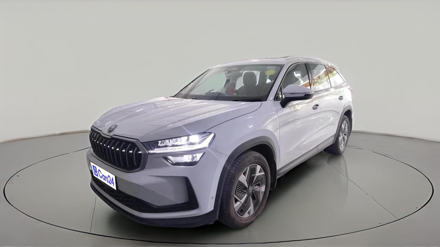 2025 Skoda Kodiaq Selection 2.0 TSI AT, Petrol, Automatic, 4,222 km, exterior