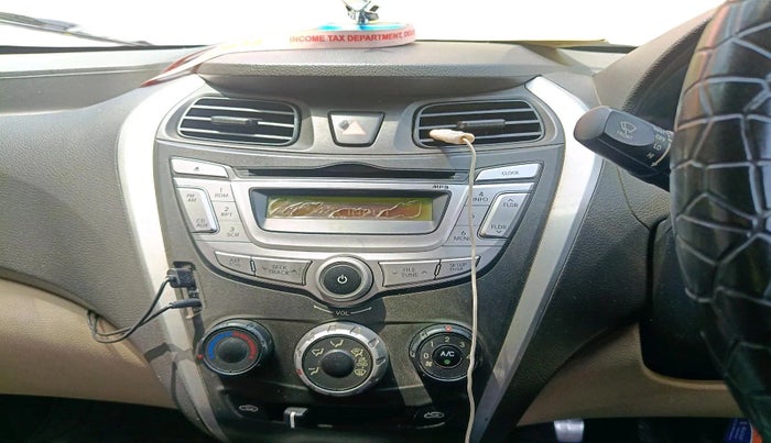 2012 Hyundai Eon MAGNA, Petrol, Manual, 70,283 km, interior