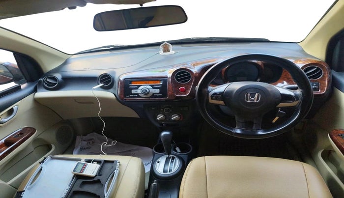 2014 Honda Amaze 1.2L I-VTEC VX AT, CNG, Automatic, 1,18,645 km, interior