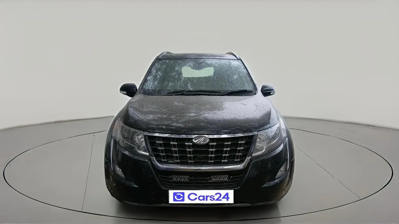 2021 Mahindra XUV500 W9, Diesel, Manual, 91,799 km, exterior