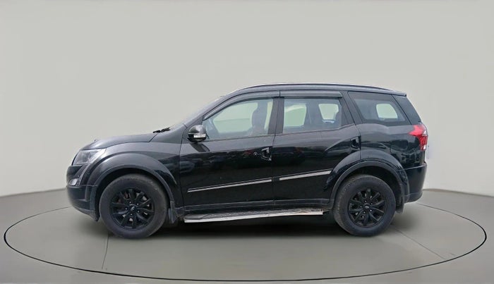 2021 Mahindra XUV500 W9, Diesel, Manual, 91,799 km, exterior