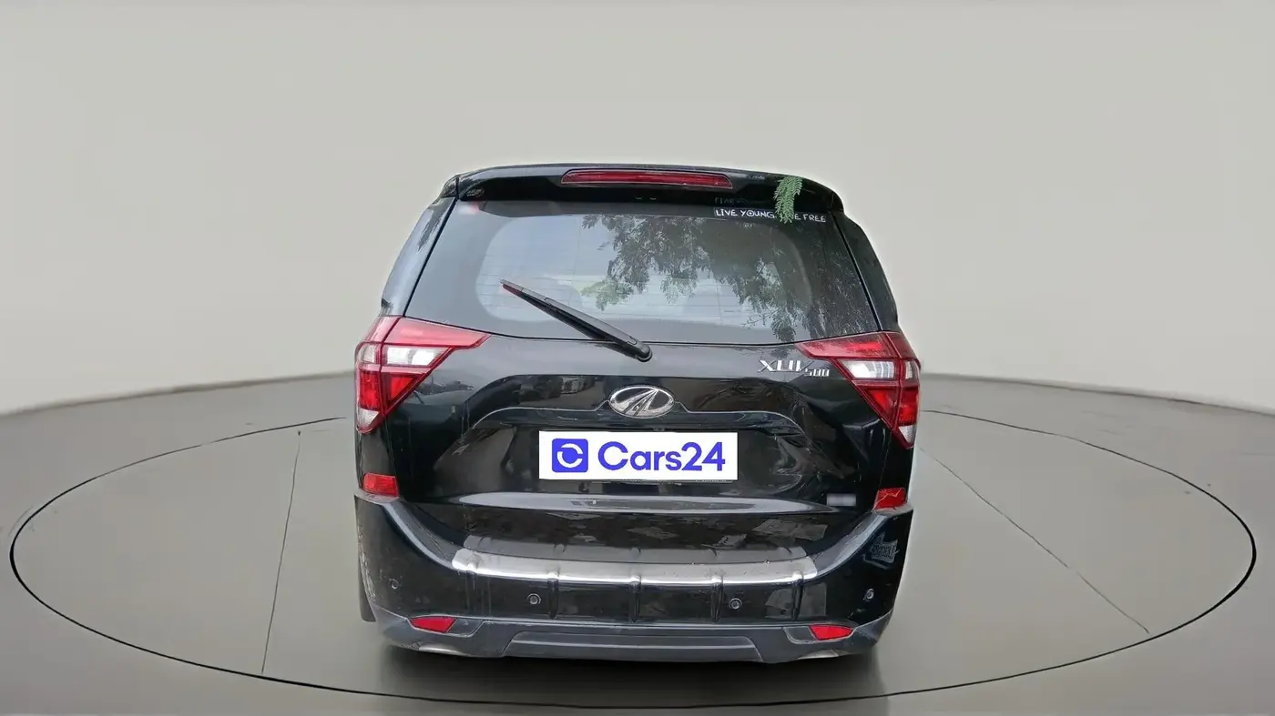 2021 Mahindra XUV500 W9, Diesel, Manual, 91,799 km, exterior