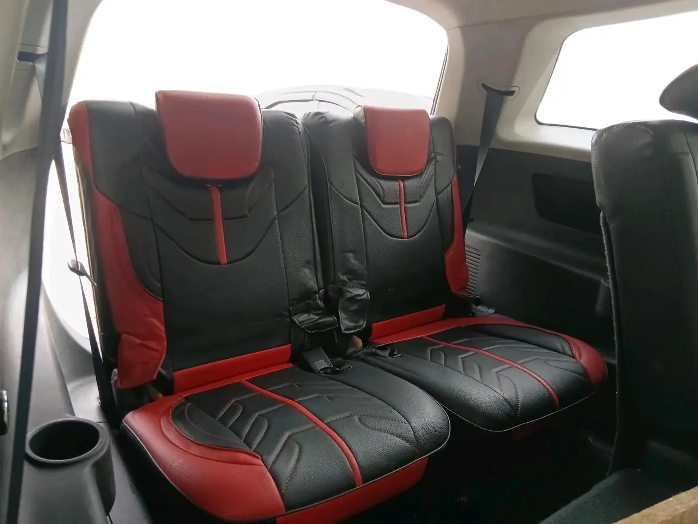 2021 Mahindra XUV500 W9, Diesel, Manual, 91,799 km, interior