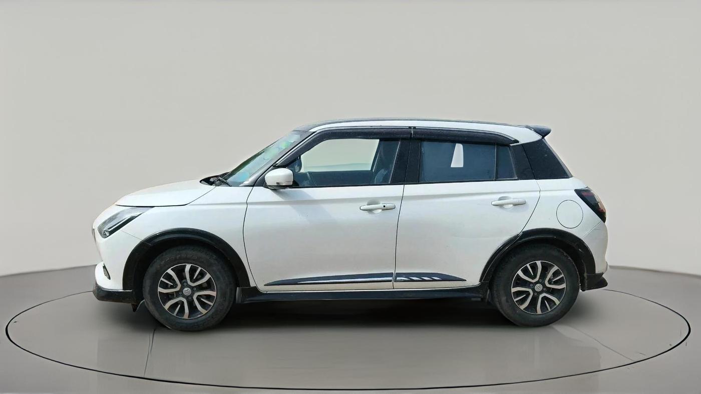 2024 Maruti Swift VXi (O) AMT, CNG, Automatic, 31,393 km, exterior