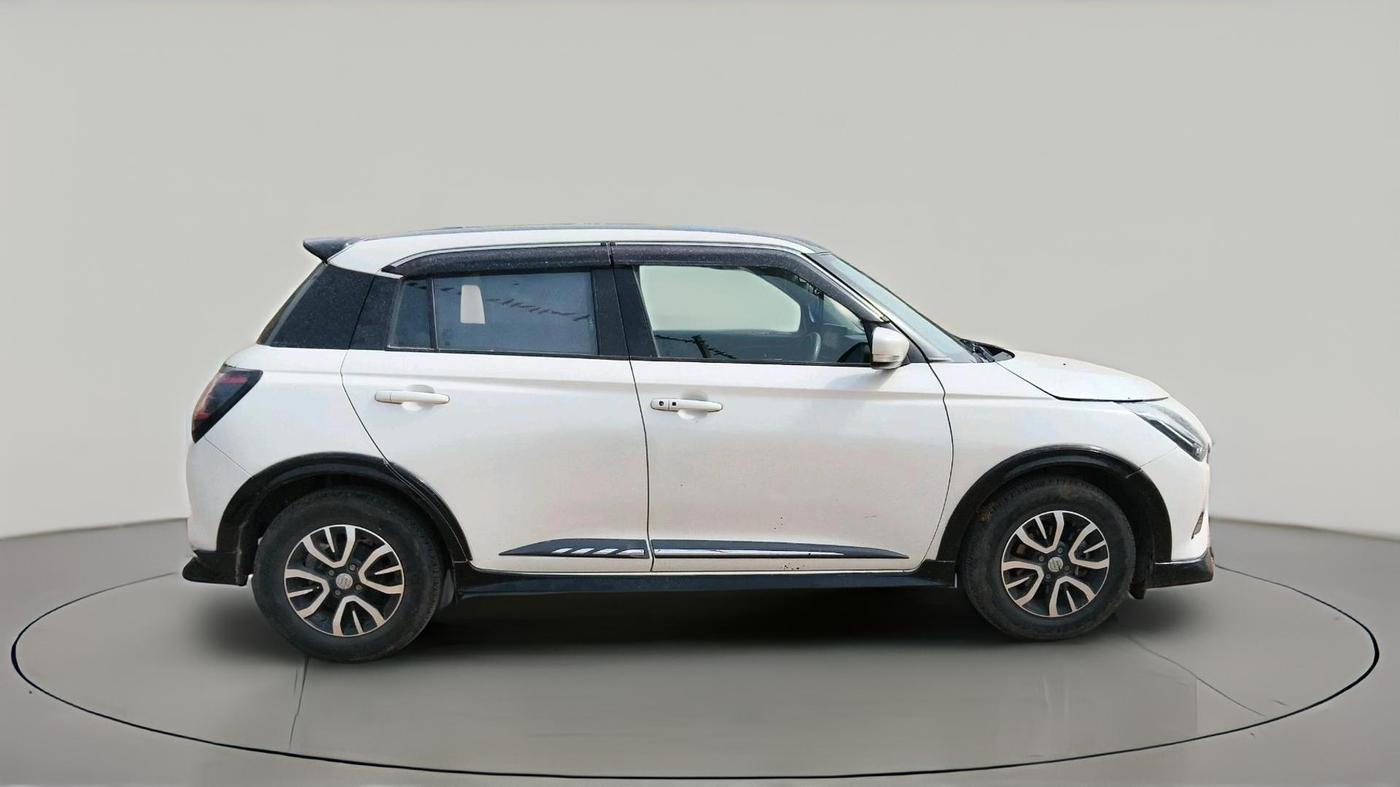 2024 Maruti Swift VXi (O) AMT, CNG, Automatic, 31,393 km, exterior