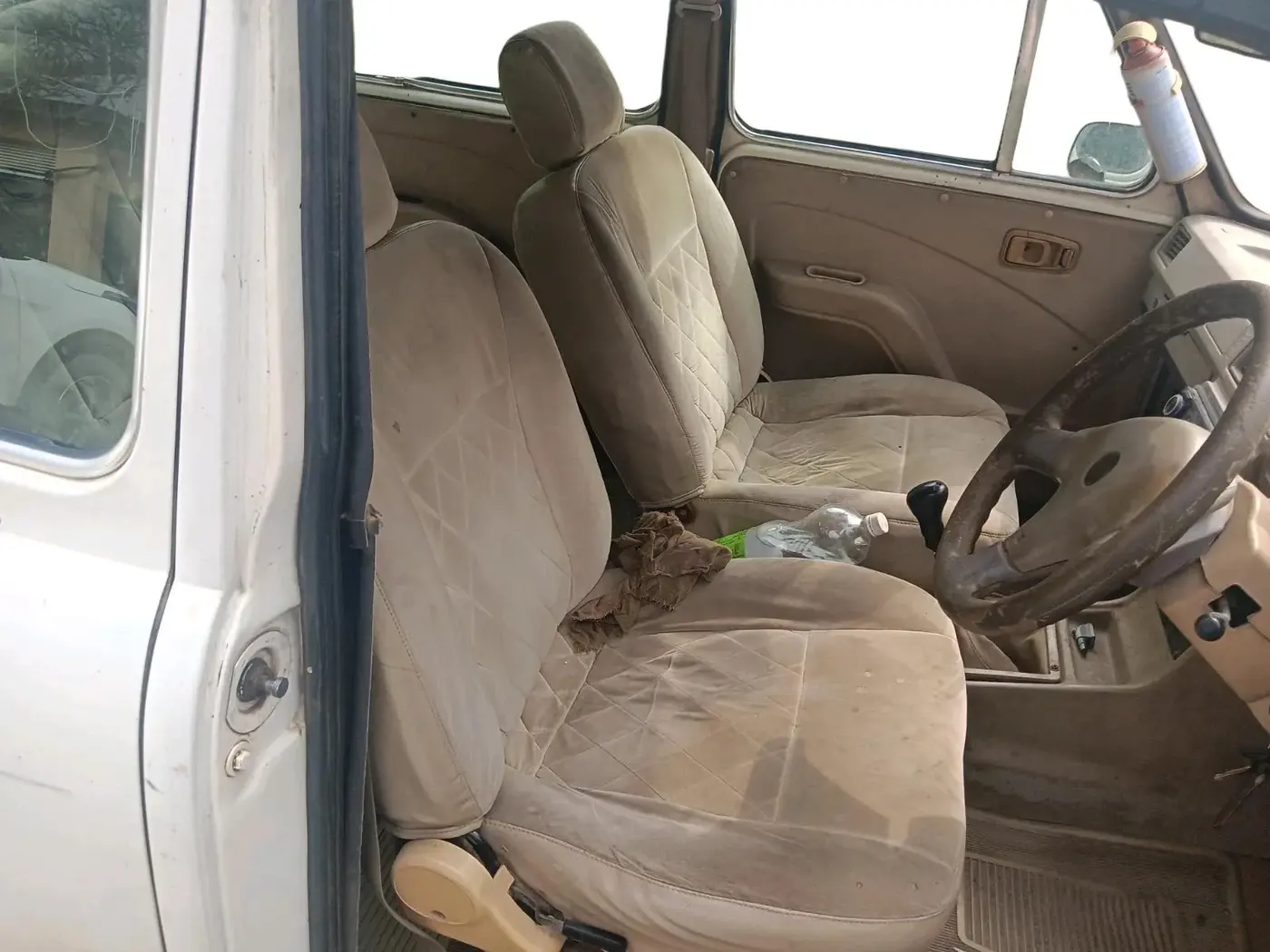2011 Hindustan Motors Ambassador GRAND 1800 ISZ MPFI, CNG, Manual, 1,64,442 km, interior
