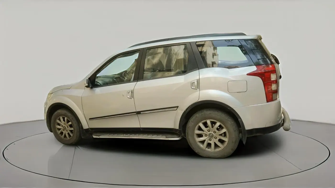 2016 Mahindra XUV500 W8 1.99, Diesel, Manual, 2,41,561 km, exterior