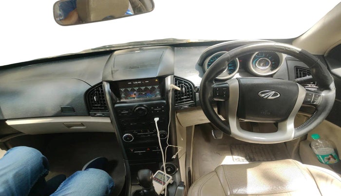 2016 Mahindra XUV500 W8 1.99, Diesel, Manual, 2,41,561 km, interior