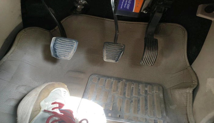 2016 Mahindra XUV500 W8 1.99, Diesel, Manual, 2,41,561 km, interior