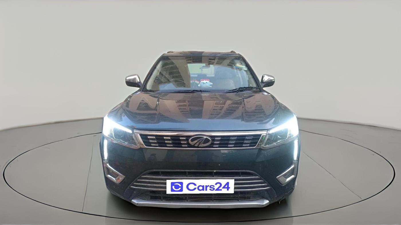 2022 Mahindra XUV300 W8 (O) 1.2 PETROL AMT, Petrol, Automatic, 41,731 km, exterior