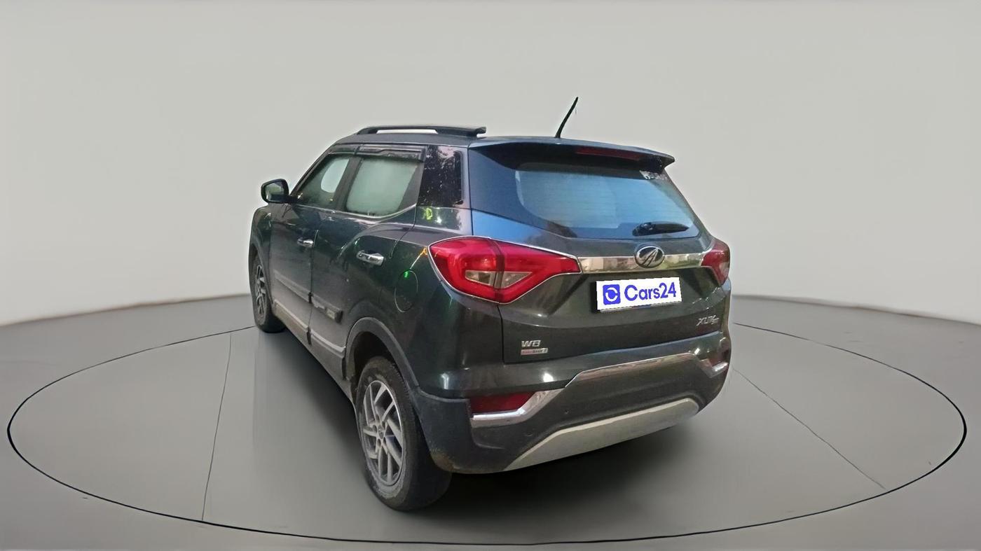 2022 Mahindra XUV300 W8 (O) 1.2 PETROL AMT, Petrol, Automatic, 41,731 km, exterior