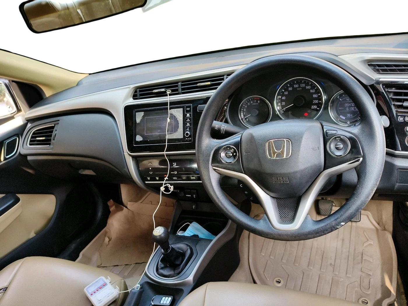 2017 Honda City 1.5L I-VTEC V MT, Petrol, Manual, 54,701 km, interior