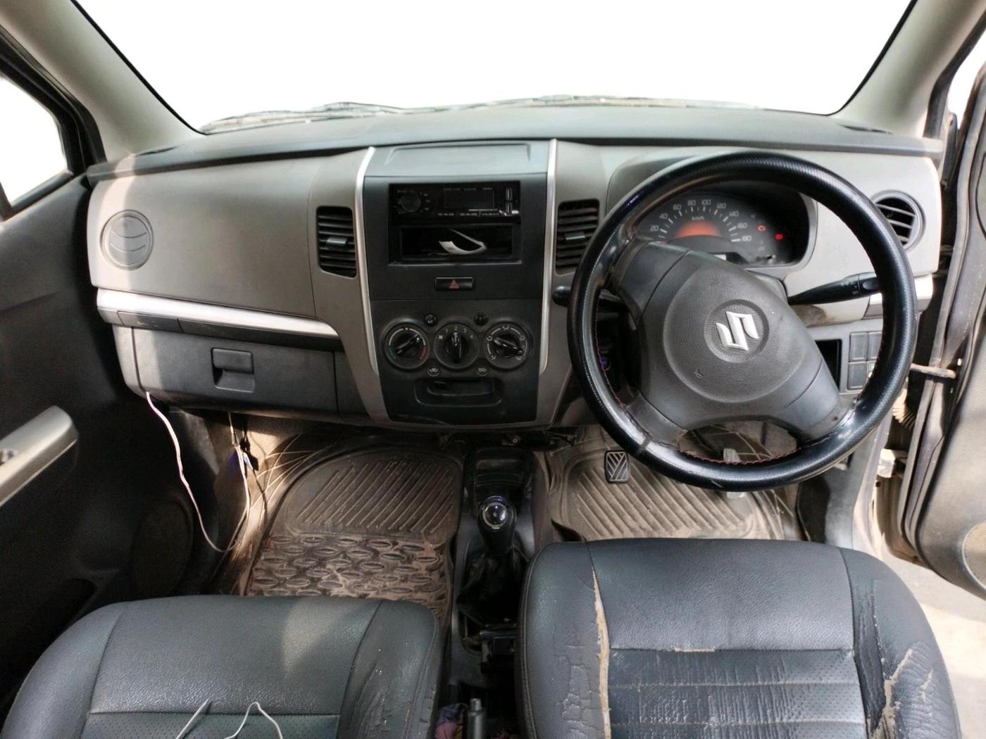 2011 Maruti Wagon R 1.0 LXI CNG, CNG, Manual, 1,83,414 km, interior