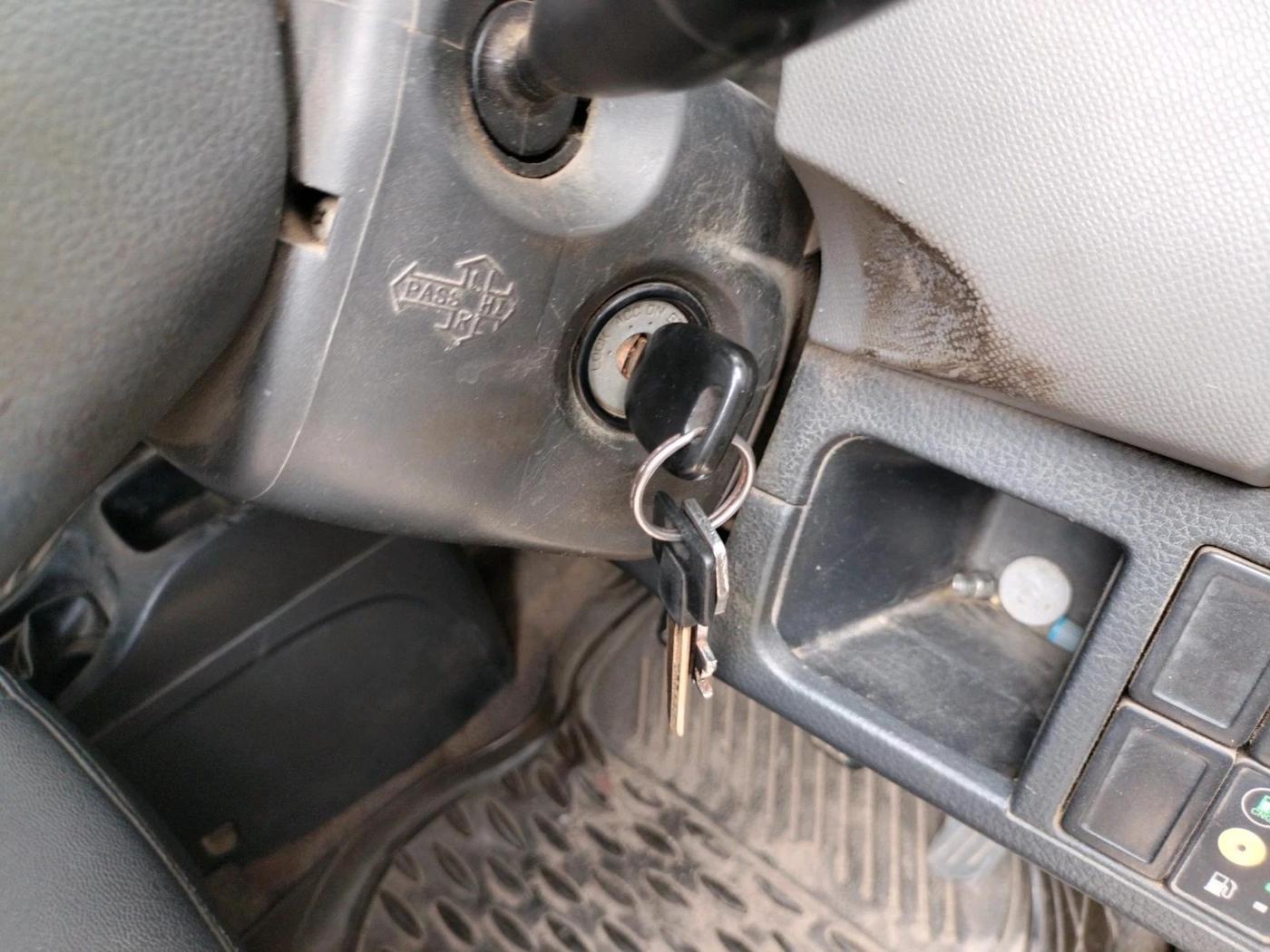 2011 Maruti Wagon R 1.0 LXI CNG, CNG, Manual, 1,83,414 km, interior