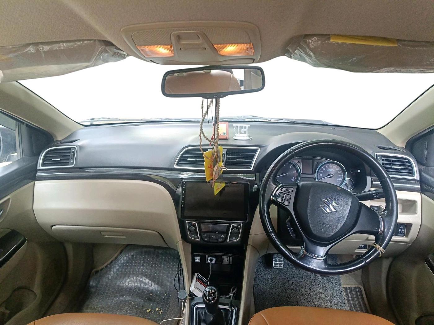 2017 Maruti Ciaz ALPHA DIESEL 1.3, Diesel, Manual, 79,864 km, interior