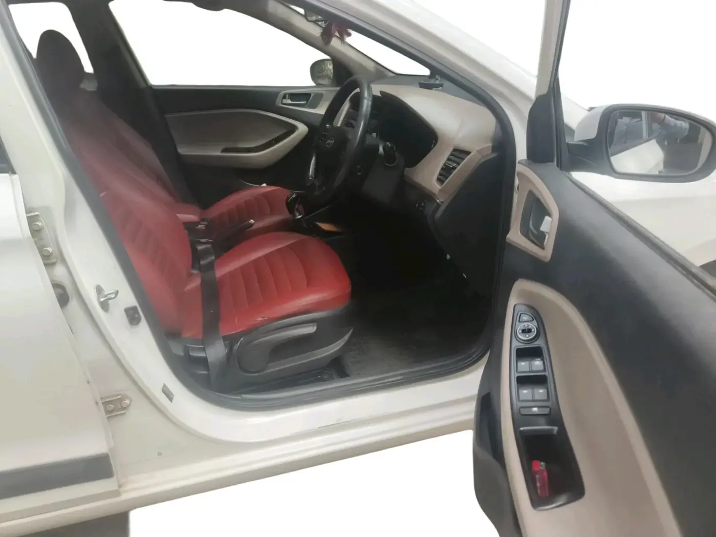 2016 Hyundai Elite i20 ASTA 1.4 CRDI (O), Diesel, Manual, 80,264 km, interior