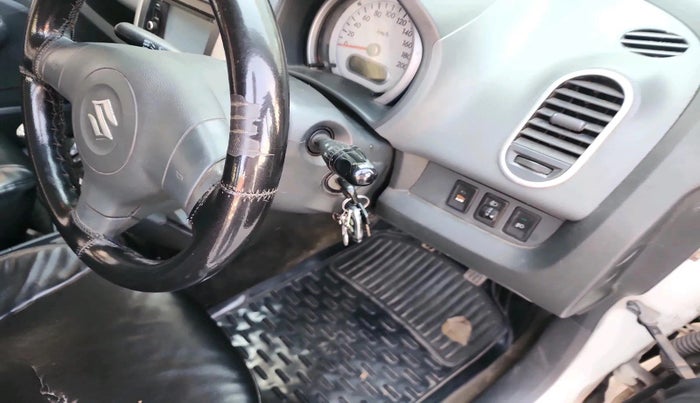 2011 Maruti Ritz VXI, Petrol, Manual, 77,192 km, interior