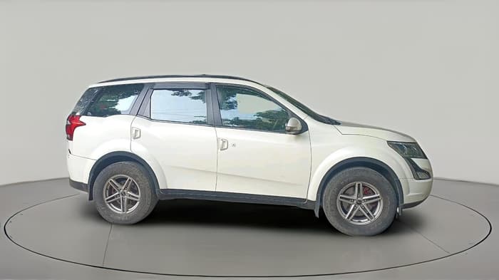2019 Mahindra XUV500 W7, Diesel, Manual, 66,495 km, exterior