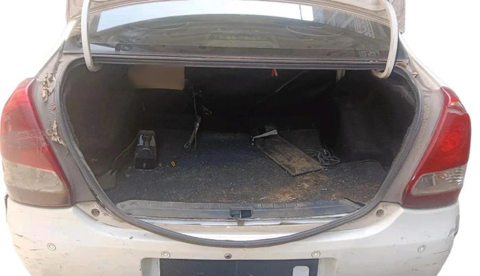 2011 Toyota Etios V, Petrol, Manual, 59,805 km, exterior