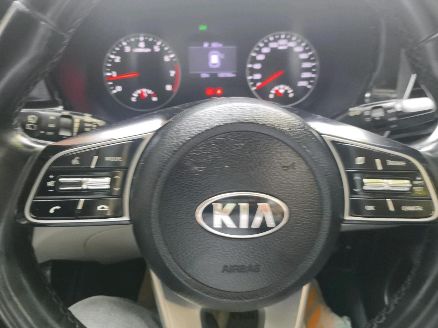 2019 KIA SELTOS HTX 1.5 PETROL, Petrol, Manual, 1,35,766 km, interior