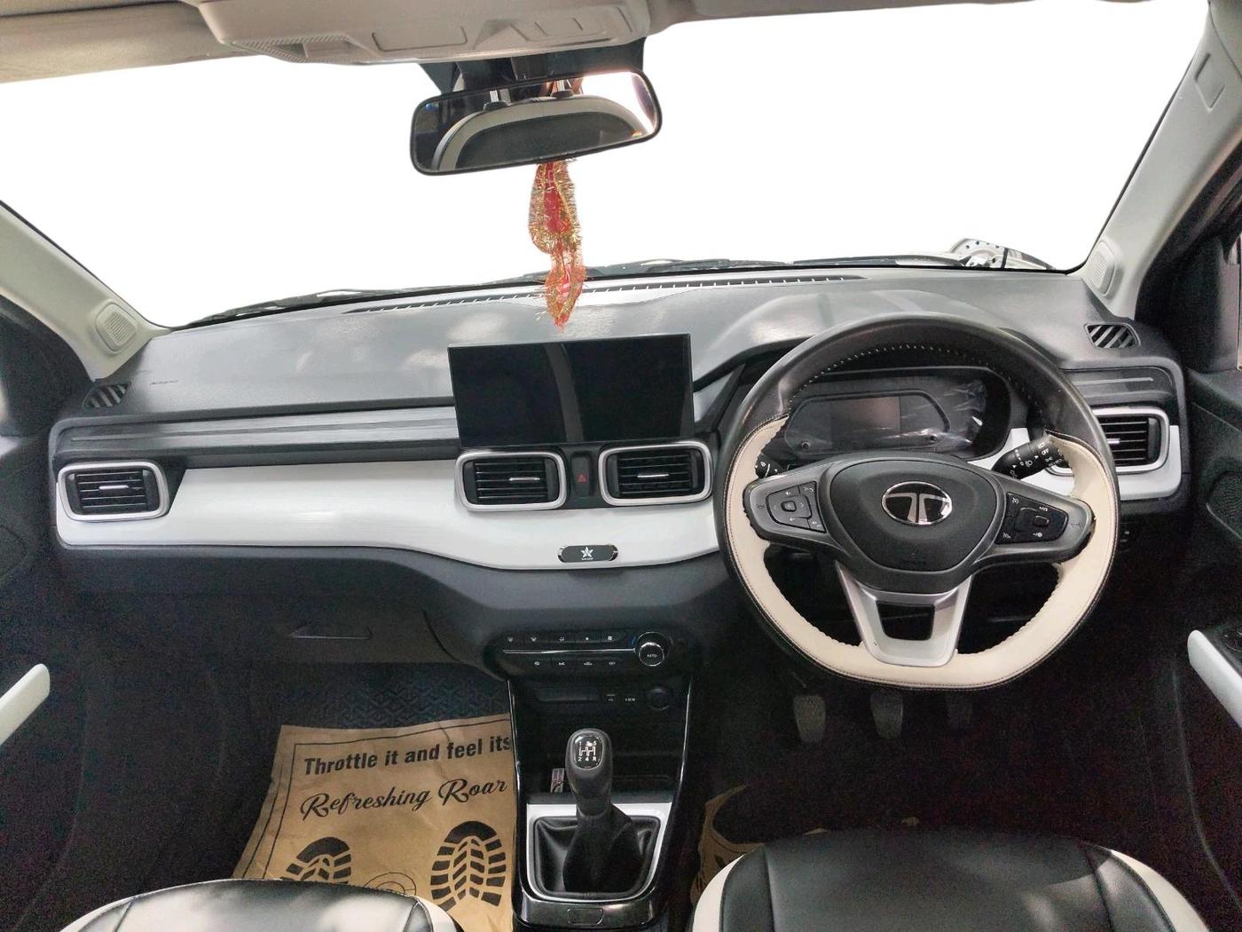 2025 Tata PUNCH Accomplished Plus (S) iCNG, CNG, Manual, 7,671 km, interior