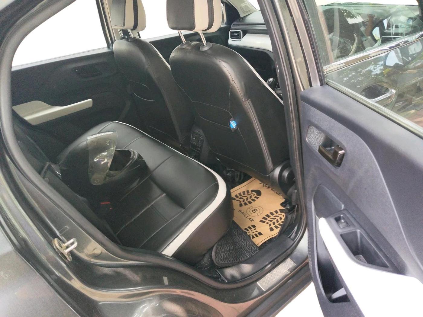 2025 Tata PUNCH Accomplished Plus (S) iCNG, CNG, Manual, 7,671 km, interior
