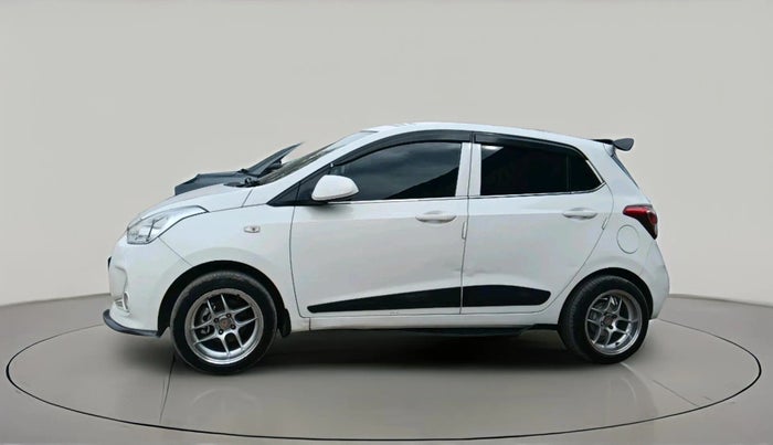 2017 Hyundai Grand i10 SPORTZ 1.2 KAPPA VTVT, CNG, Manual, 1,00,261 km, exterior