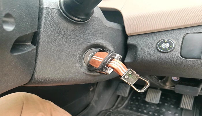 2017 Hyundai Grand i10 SPORTZ 1.2 KAPPA VTVT, CNG, Manual, 1,00,261 km, interior