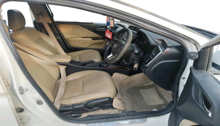 2016 Honda City 1.5L I-VTEC V MT, CNG, Manual, 1,99,071 km, interior
