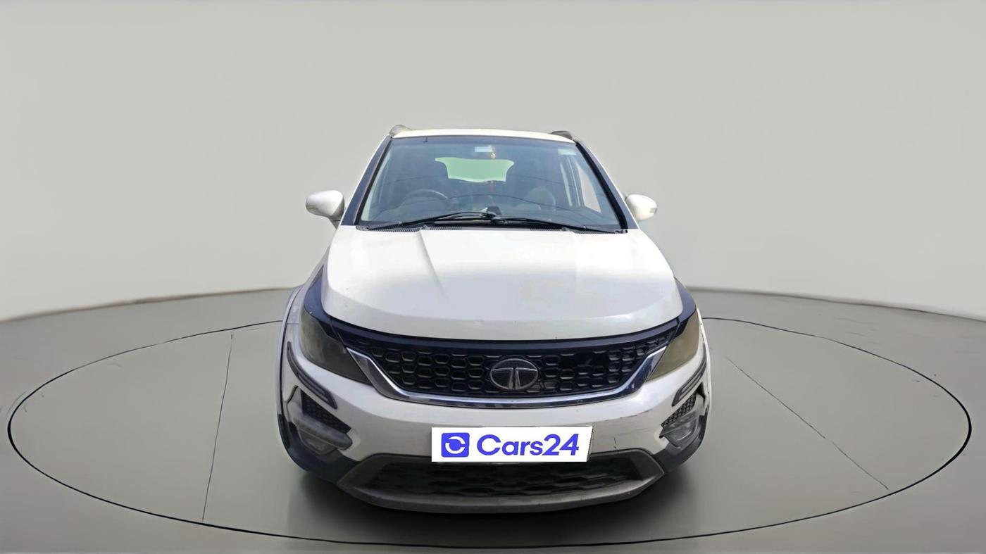 2017 Tata Hexa XTA 4X2 7 STR, Diesel, Automatic, 1,23,977 km, exterior